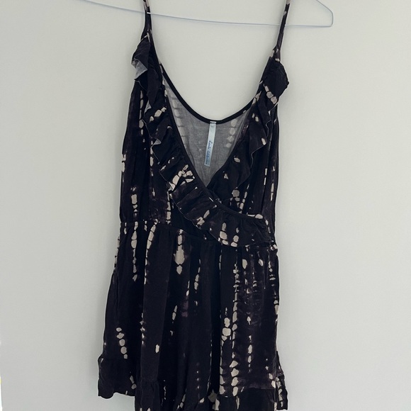 Frilled Romper - Picture 1 of 5